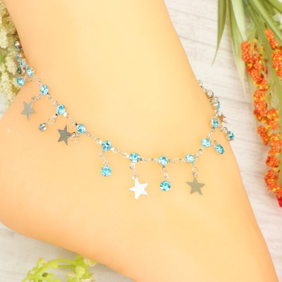 "Handmade Anklet – Elegant & Delicate Jewelry for Women | UNVRC1307 - Picture 5 of 10